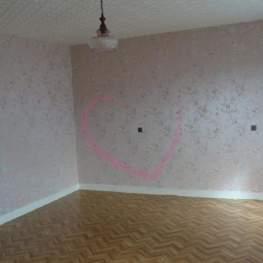  COEUR IMMOBILIER : House | SOULEUVRE-EN-BOCAGE (14350) | 140 m2 | 101 000 € 