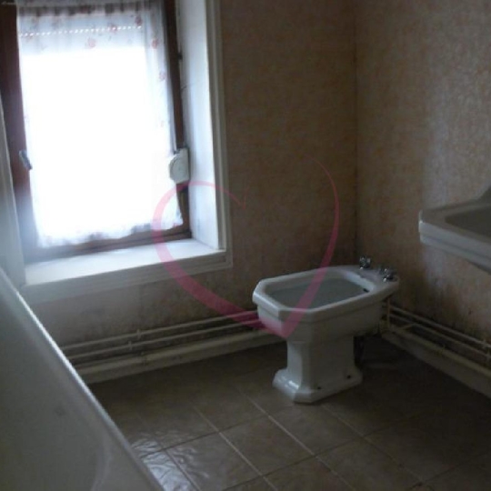  COEUR IMMOBILIER : House | SOULEUVRE-EN-BOCAGE (14350) | 140 m2 | 101 000 € 