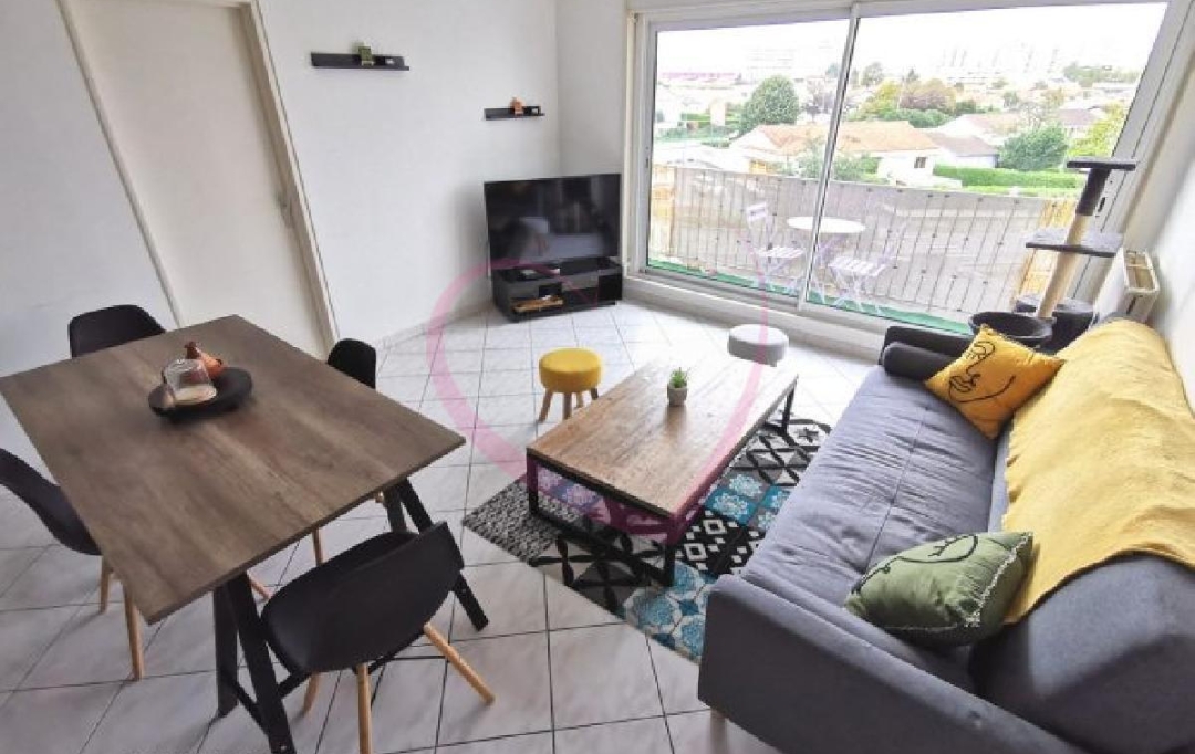 COEUR IMMOBILIER : Apartment | CHOLET (49300) | 63 m2 | 107 000 € 