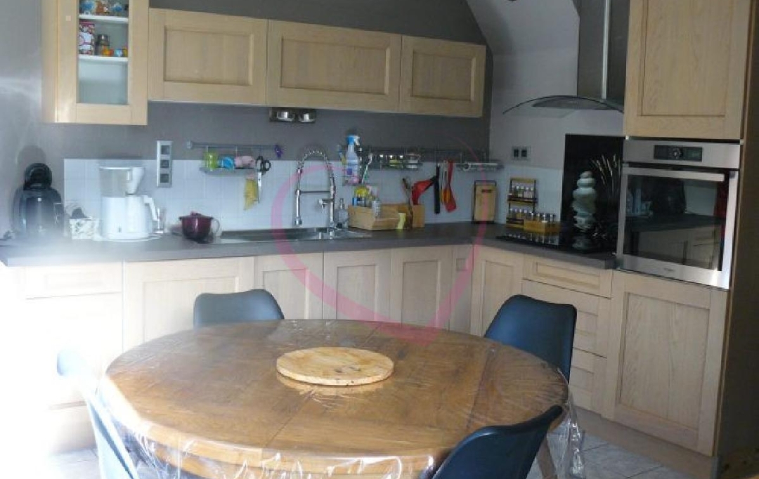 COEUR IMMOBILIER : Maison / Villa | SOULEUVRE-EN-BOCAGE (14350) | 170 m2 | 230 000 € 