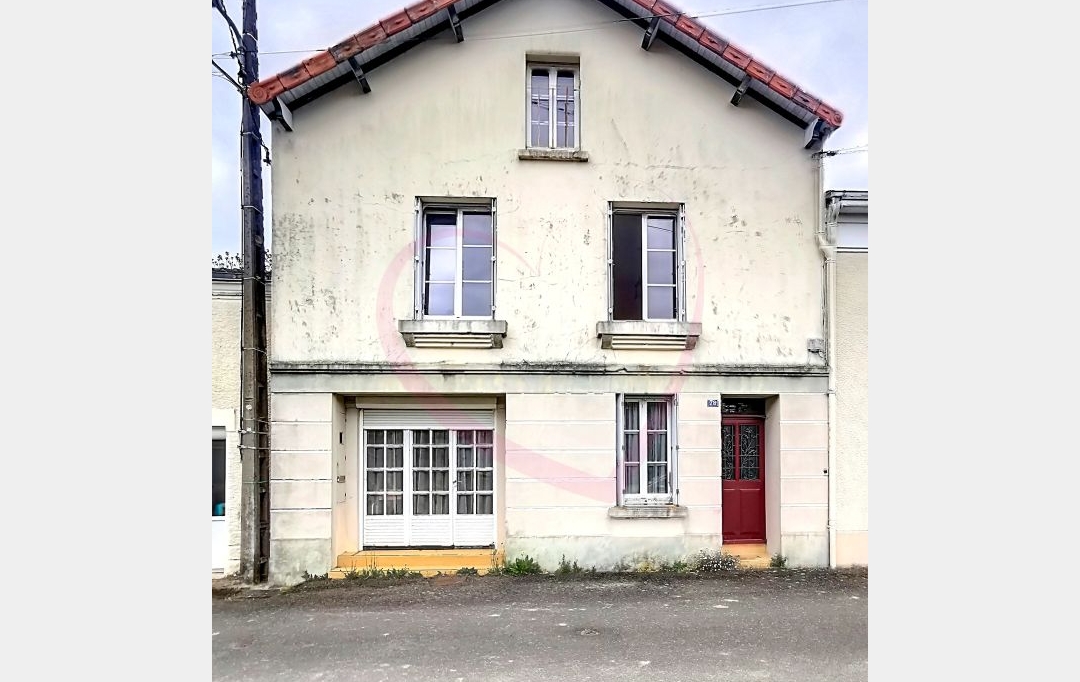 COEUR IMMOBILIER : Maison / Villa | LA REGRIPPIERE (44330) | 100 m2 | 105 000 € 
