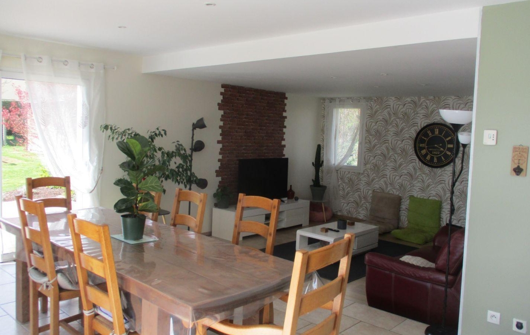 COEUR IMMOBILIER : Maison / Villa | SAINT-AMAND-VILLAGES (50160) | 181 m2 | 249 000 € 
